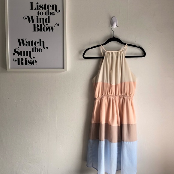 Multi coloured tiered dress - Picture 2 of 4